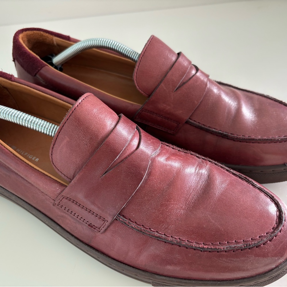 Tommy Hilfiger Men's Maroon Loafers